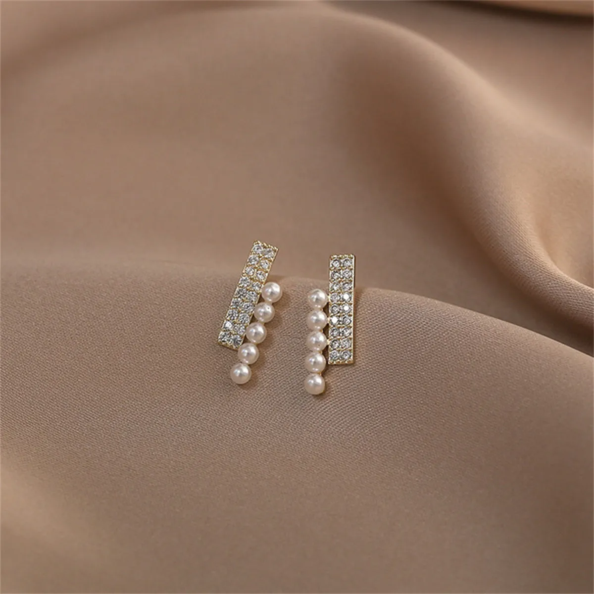 Cubic Zirconia & Pearl Bar Stud Earrings
