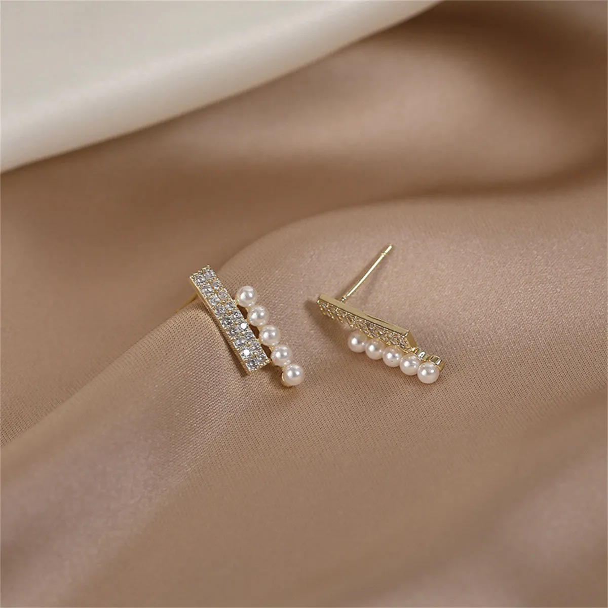 Cubic Zirconia & Pearl Bar Stud Earrings
