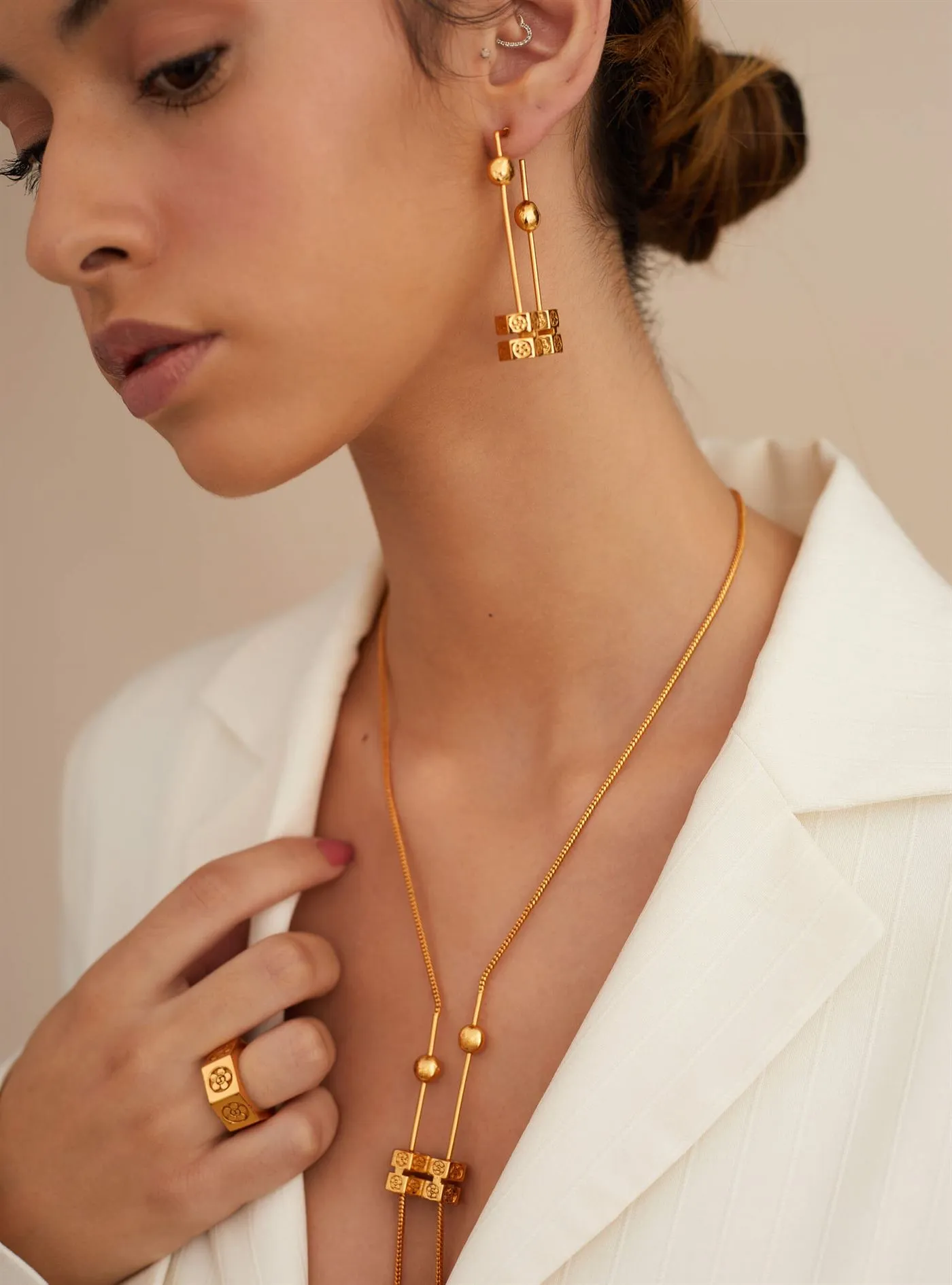 Outhouse   I   Oh Poppi Little Italy Lever Necklace Brass, Gold Accessories OHAW21NE301