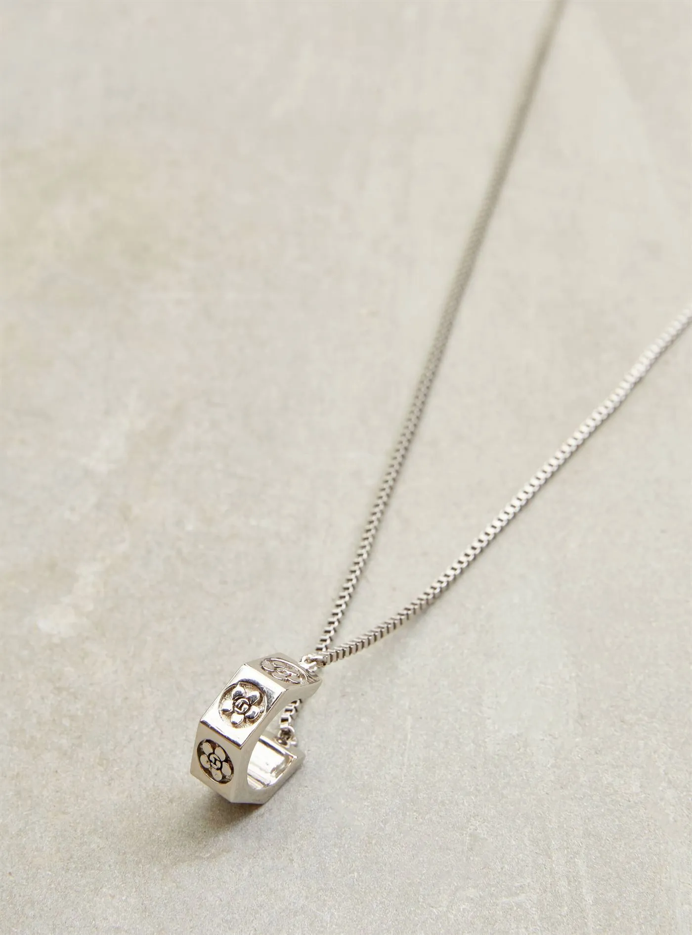 Outhouse   I   Poppi 4th Street Bolt Drop Necklace - Silver Brass, Silver Accessories OHAW21PE073