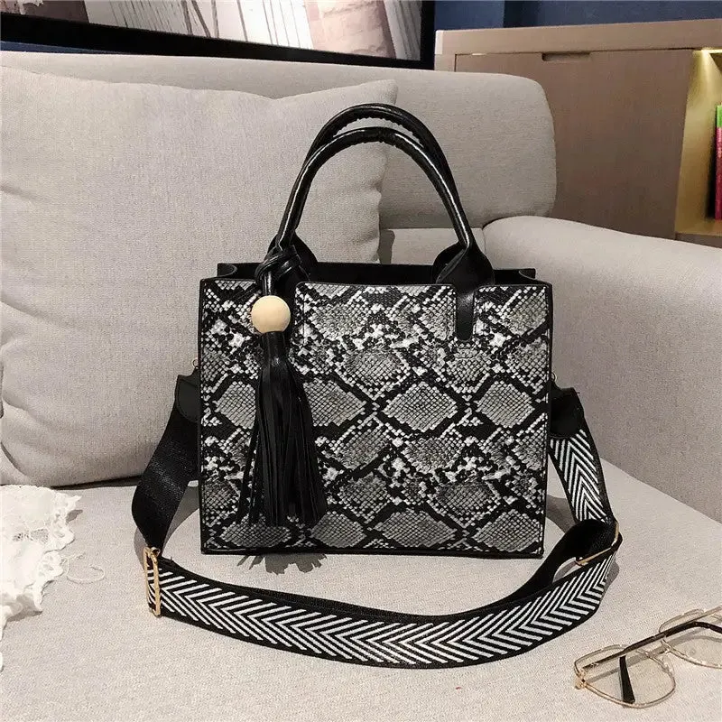 Snake Hand Bag: Chic Compact Women's PU Shoulder Bag with Various Storage Options