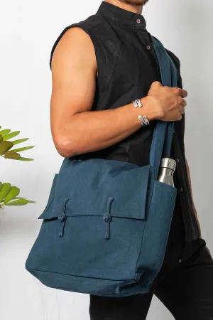 Weekend Messenger Bag Dark Blue